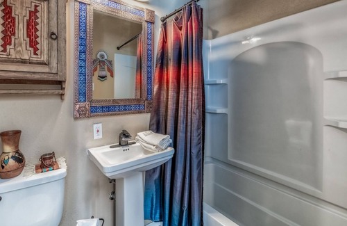 Alto Cabina | Naylor Mountain Retreat, 3 dormitorios, 3 baños, bañera de hidromasaje, para 8 personas, mesa de juegos, aire acondicionado, TV