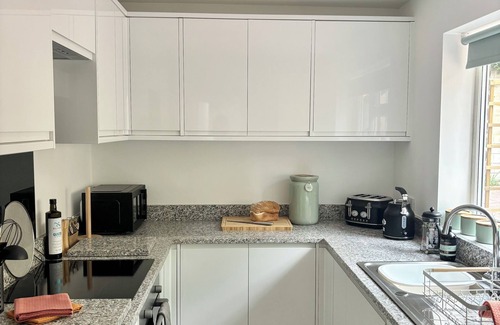 Pett Bottom Casa | Humphrey's cottage at Gorsley Vineyard