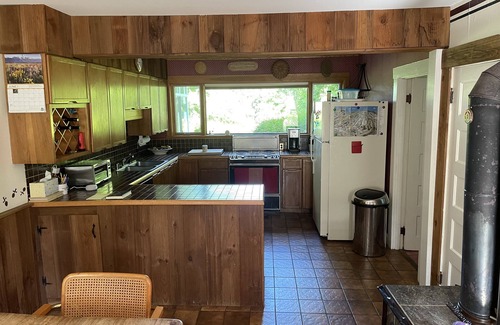 Wilmington Casa | Hundred year old farmhouse made comfortable for all seasons