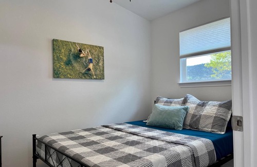 New Braunfels Cabaña | Hunka Hunka Guadalupe Love!