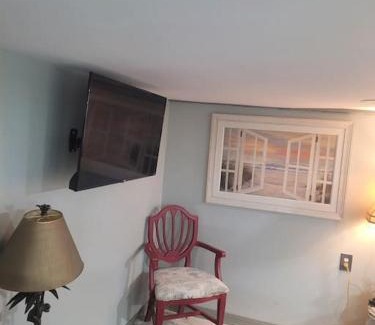Anclote River Acres Apartamento | hunker bunker river front 2