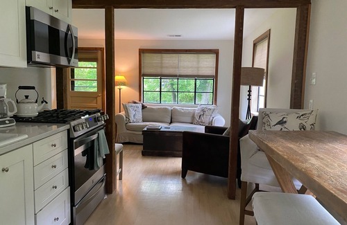 Upperville Cabaña | Hunt Country cottage in Upperville!
