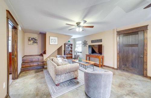 Daisy Casa | Hunt, Fish and Enjoy the Outdoors Rural Atoka Home