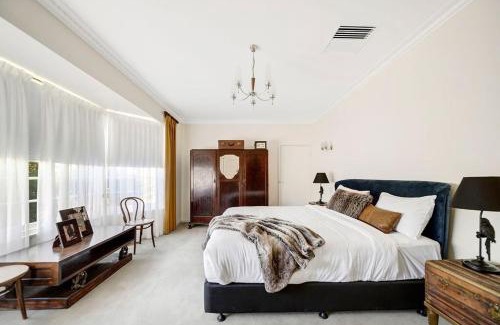 Castlemaine Casa | Hunter House - Castlemaine