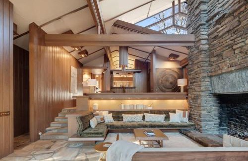 East Memphis Casa | Hunter House - Famous Fay Jones home in Memphis