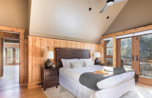 Truckee Cabina | Hunter in California