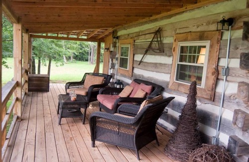 Crystal Hill Cabina | Hunter's Retreat at Springfield 1842