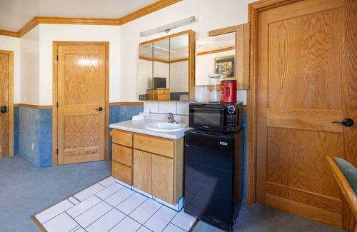 Hot Springs Casa | Hunters Lodge in Custer