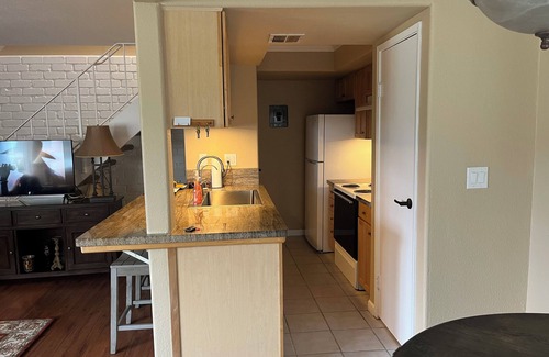Huntington Beach Condominio | Huntington beach condo centrally located 15 minutes from beach, 5 min to freeway