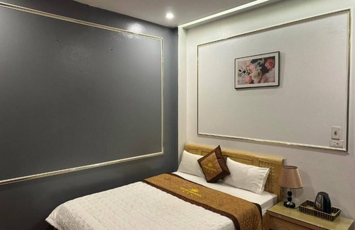 Ha Dong Hotel | Huong Que Hotel HN - by BAY LUXURY