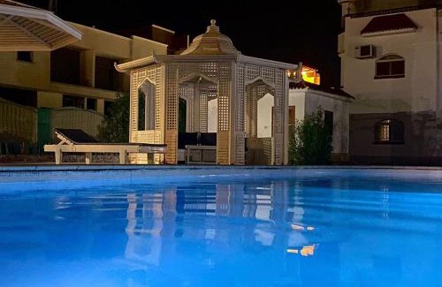 Village Road Chalet De Esquí | Hurghada-Magawish Studio 2