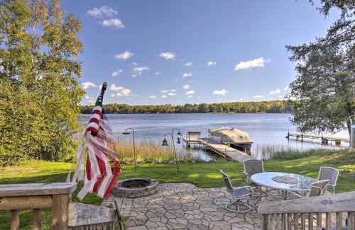 Pine Lake Casa | Hurley Lakefront Hideaway with Fire Pit and Dock!