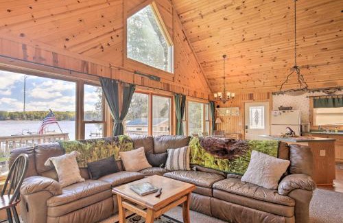 Pine Lake Casa | Hurley Lakefront Hideaway with Fire Pit and Dock!