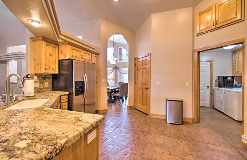 Hurricane Casa | Hurricane Home w/ Pool & Spa ~ 25 Mi to Zion!