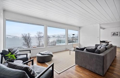 Tromso Apartamento | Hus med egen strandlinje