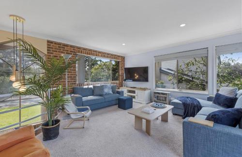 Vincentia Casa | Husky Big Beach - Belle Escapes Jervis Bay