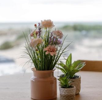 Heist Casa | Huswell - Bright & Stylish Apartment Near Beach with Sea view