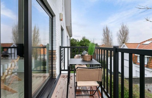 Duinbergen Apartamento | Huswell - Renovated apartment by the beach in Knokke-Heist