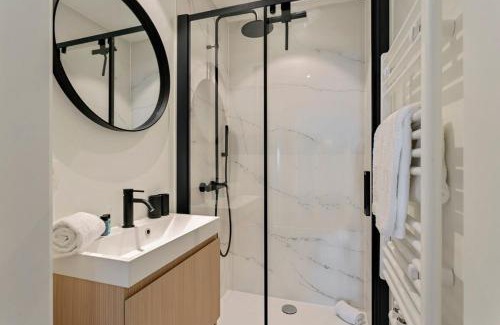Mariakerke Apartamento | Huswell - Stylishly refurbished apartment with sea view