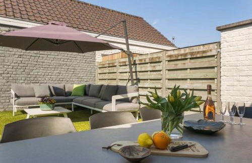 Duinbergen Casa | Huswell - Summer-house with sunny garden nearby beach
