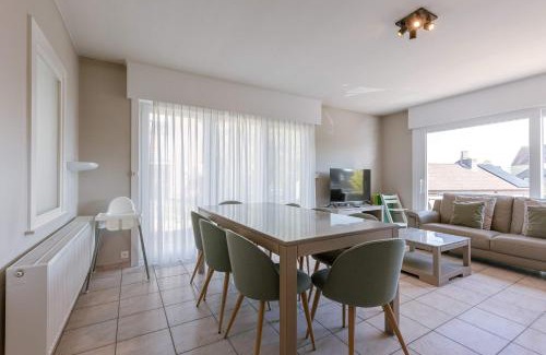 Oostduinkerke-Bad Casa | Huswell - Villa Near Beach with Double Parking