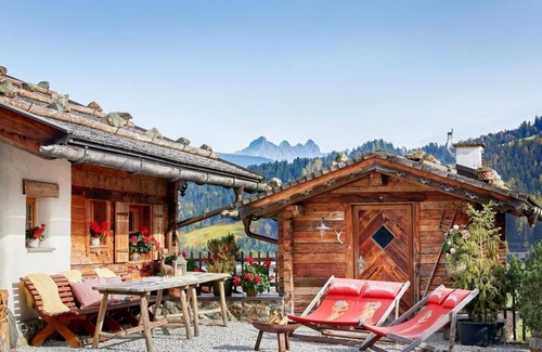 Hundsdorfl Apartamento | Hut for 8-12 people (4 bedrooms, 4 bathrooms, 5 toilets) - Almdorf Flachau and Promi Alm