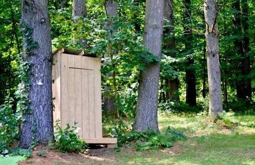Barton Cabina | Hut on the Hill at Mountain Pines Vacation Rentals