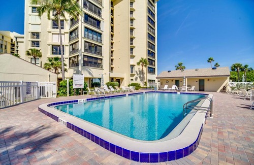 Fort Pierce Apartamento | Hutchinson Island Vacation Rental with Beach Access!