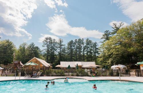 Conway Complejo | Huttopia White Mountains