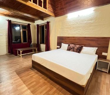 Mashobra Casa | Hutventure home stay