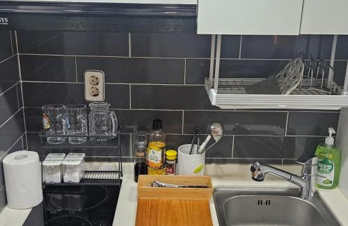 Ujangsan-dong Apartamento | HWAGOK HAM STAY, Hongdae 20 minute
