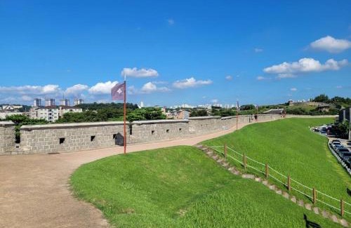 Paldal-gu Apartamento | Hwaseong Haenggung Palace ATTISTAY ATTISTAY