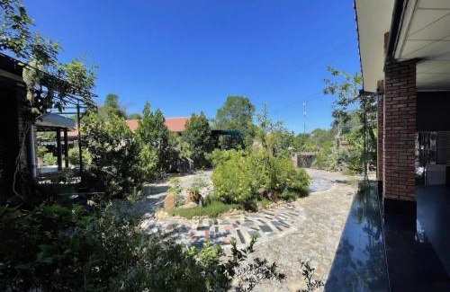Thuy Xuan Cabina | Hy Viên boutique Garden & Swimming pool