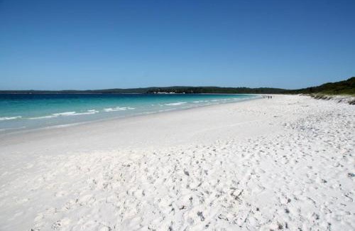Hyams Beach Casa | Hyams Beach House A - Brand new lux beach Oasis