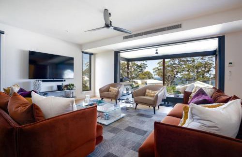 Hyams Beach Casa | Hyams Beach House A - Brand new lux beach Oasis