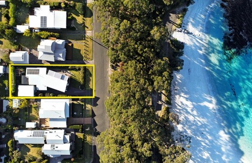 Hyams Beach Casa | Hyams Drift plus Studio by Latitude South Coast