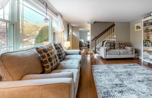 Hyannis Casa | Hyannis Port Cottage