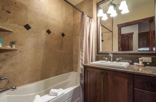 Park City Cabina | Hyatt at the Canyons by Park City Vacations