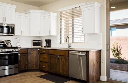 Sienna Hills Casa | Hyatt Home Pet Friendly! Community pool and hot tub!