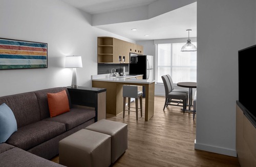 North Hills Hotel | Hyatt House Raleigh North Hills