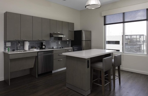 Conroe Hotel | Hyatt House The Woodlands / Shenandoah
