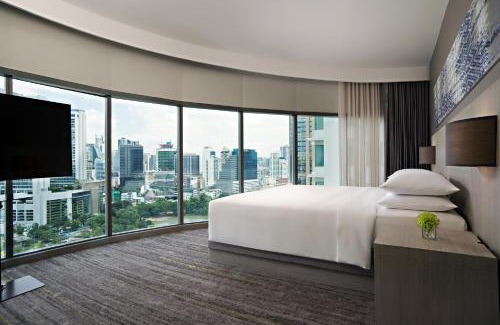 Bangkok Central Business District Hotel | Hyatt Place Bangkok Sukhumvit 24