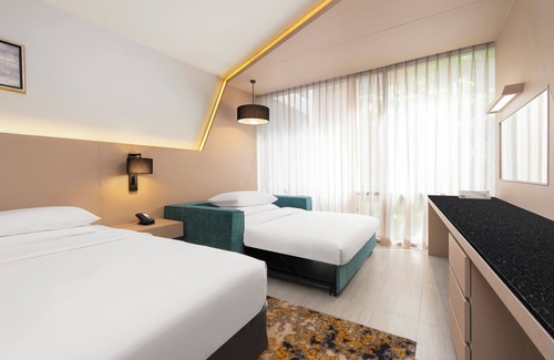 Nana Hotel | Hyatt Place Bangkok Sukhumvit 1