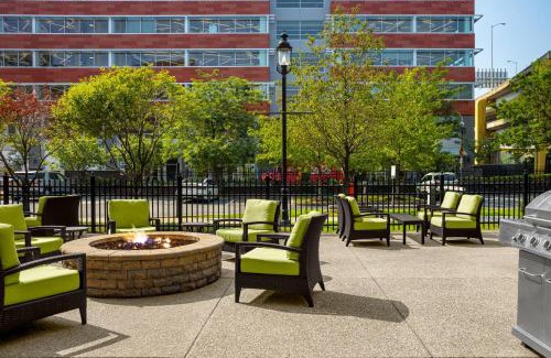 North Shore Hotel | Hyatt Place Pittsburgh North Shore