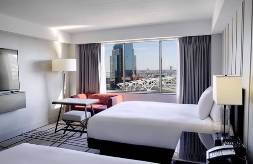 Downtown Louisville Hotel | Hyatt Regency Louisville