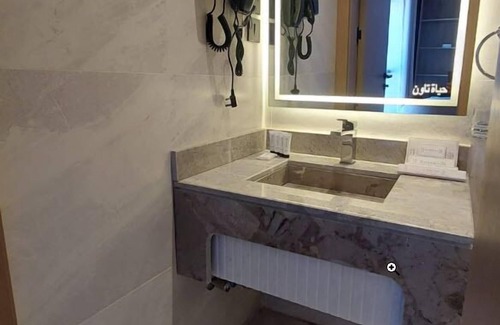 Umm Lajj Hotel | Hyatt Town 4