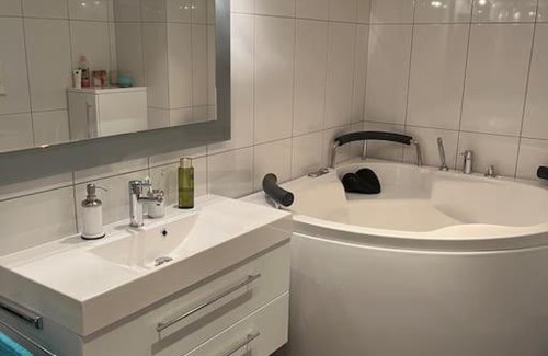 Egersund Casa | Hybel med bad