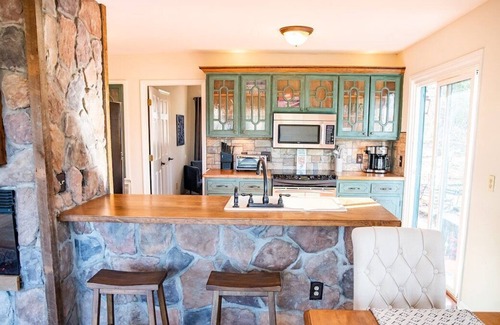 Leasburg Casa | Hyco Lake GEM on the Lake, incredible views!!