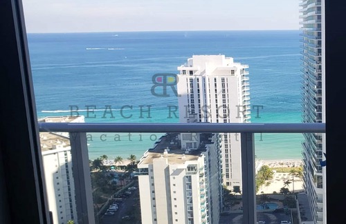 Hollywood South Central Beach Apartamento | HYDE Beach House Resort Rental