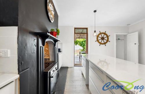 Bonney Casa | Hyde Cottage